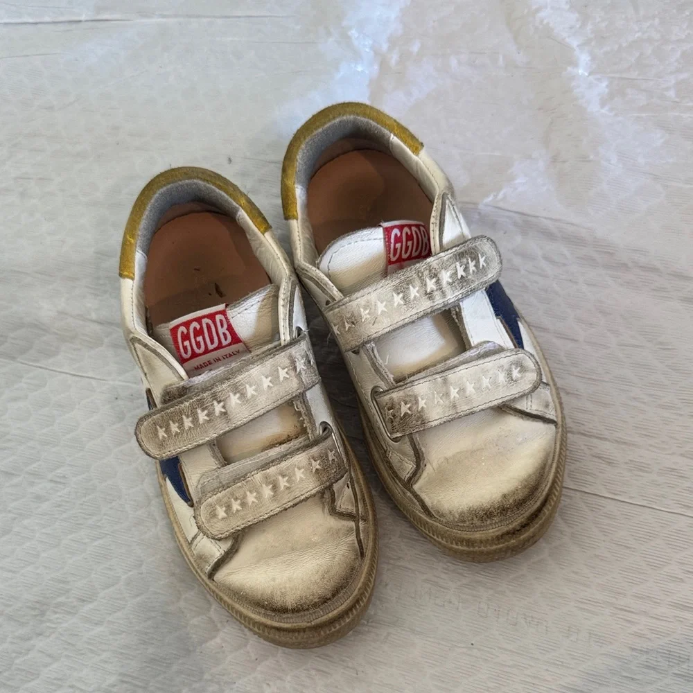 Kids White and Gold Sneakers - Picture 2 of 6